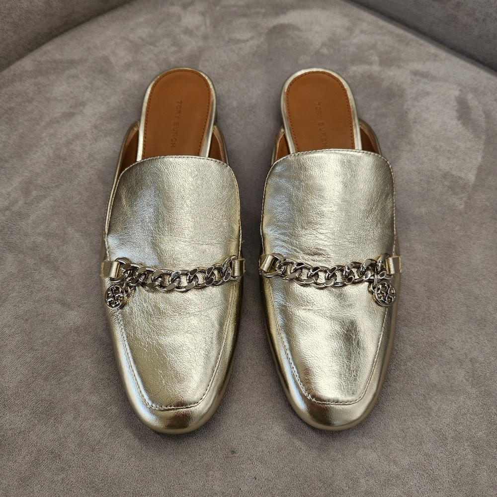 Tory Burch Mules 9 Gold Champagne Leather Mini Benton Charm Logo Chain New $325